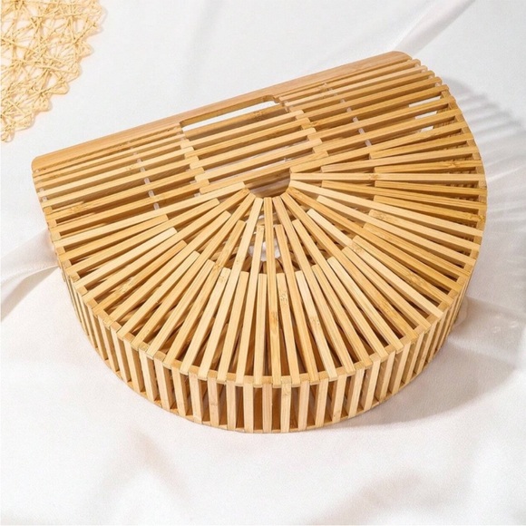 LAST CALL! 🌾 New! Handmade Bamboo Woven Tote Bag - Picture 2 of 11